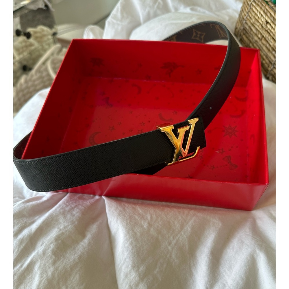 LV Iconic 20 MM Reversible Belt - authentic Louis Vuitton